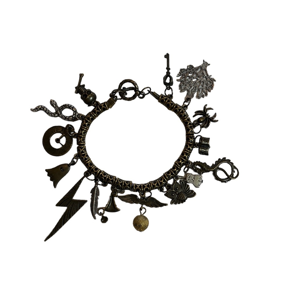 Harry Potter 15 Charm Bracelet Bronze Tone Rare